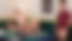 Enzo mate un couple s'accoupler