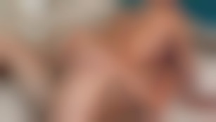 Surprise sous la serviette