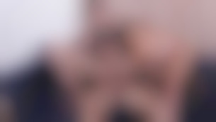 Un couple hétéro branche un mec bodybuildé